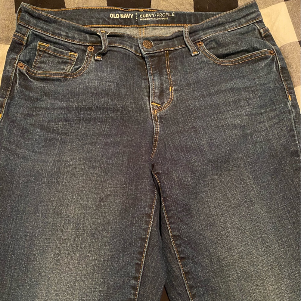 Old Navy curvy fit skinny jeans - Size 6